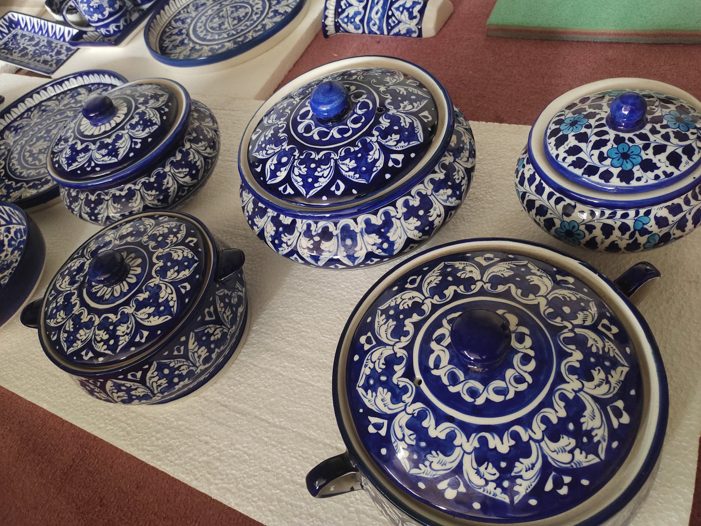 Ceramic Handmade Handies & Pots with Cover - Large Size 8 inch