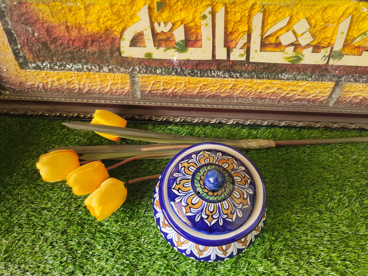 Ceramic Handmade Handi Design TRD Multi with Lid cover | Size 6 inch