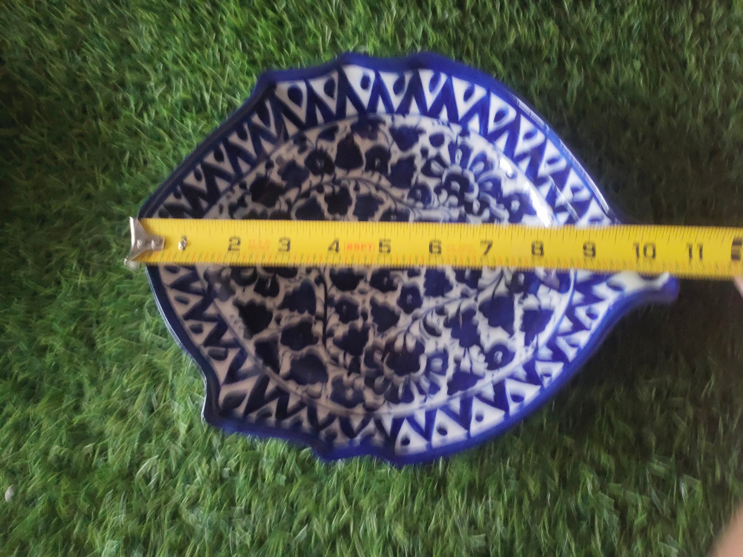 Ceramic Handmade Leaf Dish Platter | Size 11 inch