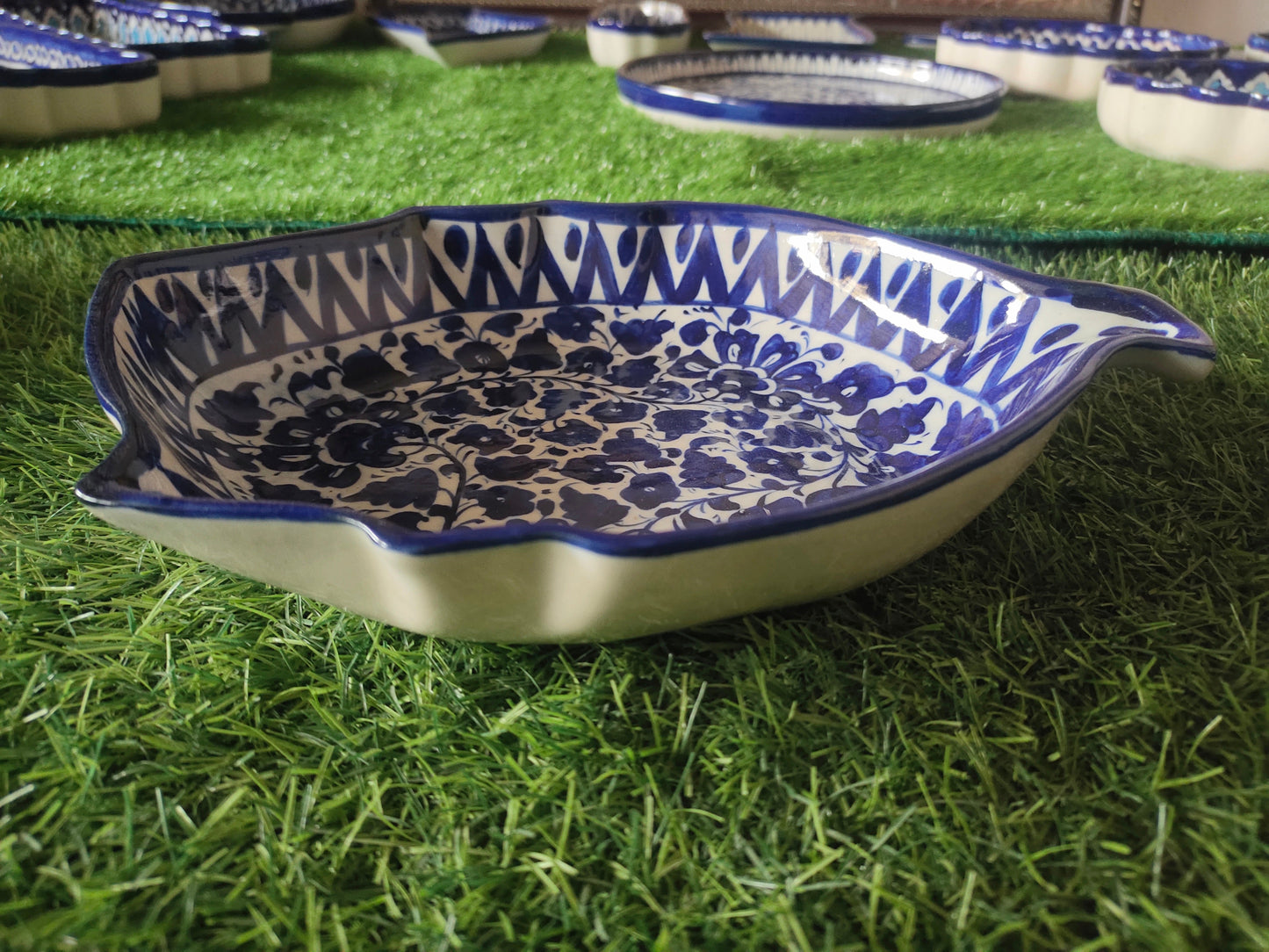 Ceramic Handmade Leaf Dish Platter | Size 11 inch