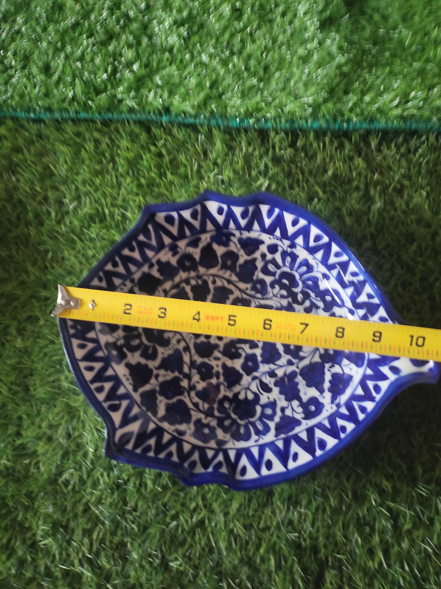 Ceramic Handmade Leaf Dish Platter | Size 11 inch