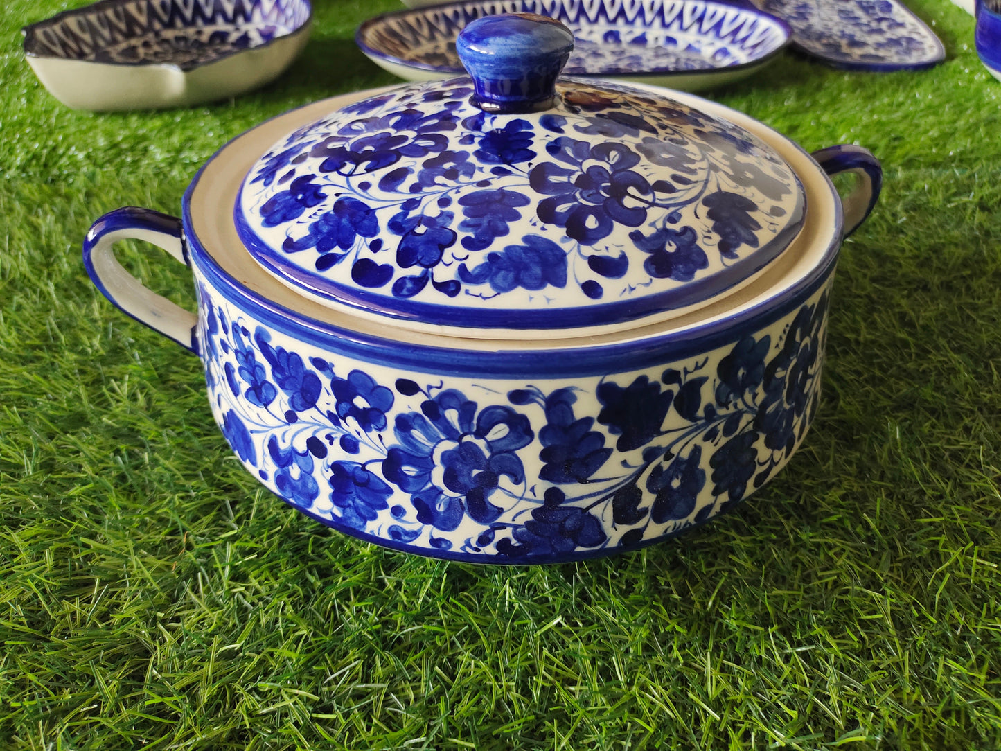 Ceramic Handmade Salan Donga Handle with Lid Cover | Large Size 9 inch